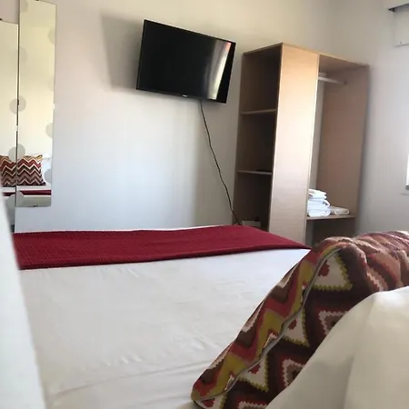 Santiago Πανσιόν Αβέιρο